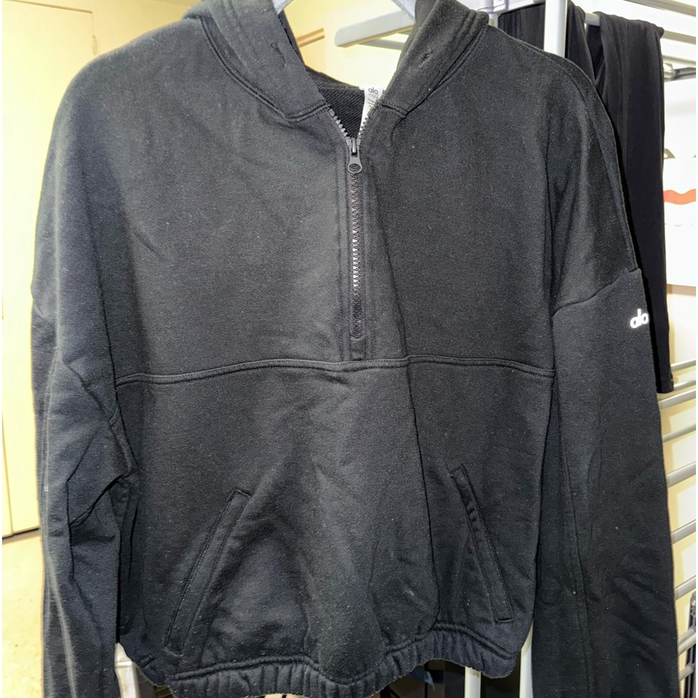 Alo Yoga Stadium Zip Cropped